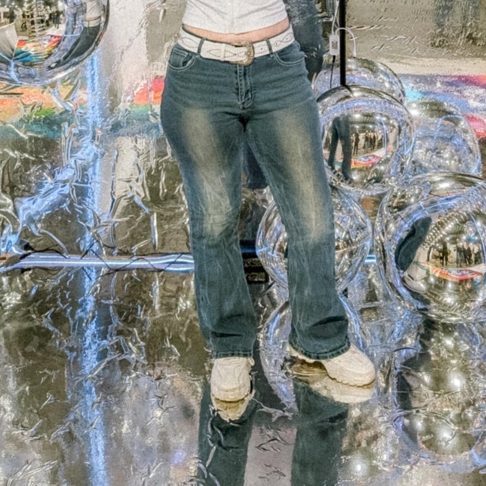 ROMWE Blue Boot Cut Jeans with White Embroidered Back Pockets
